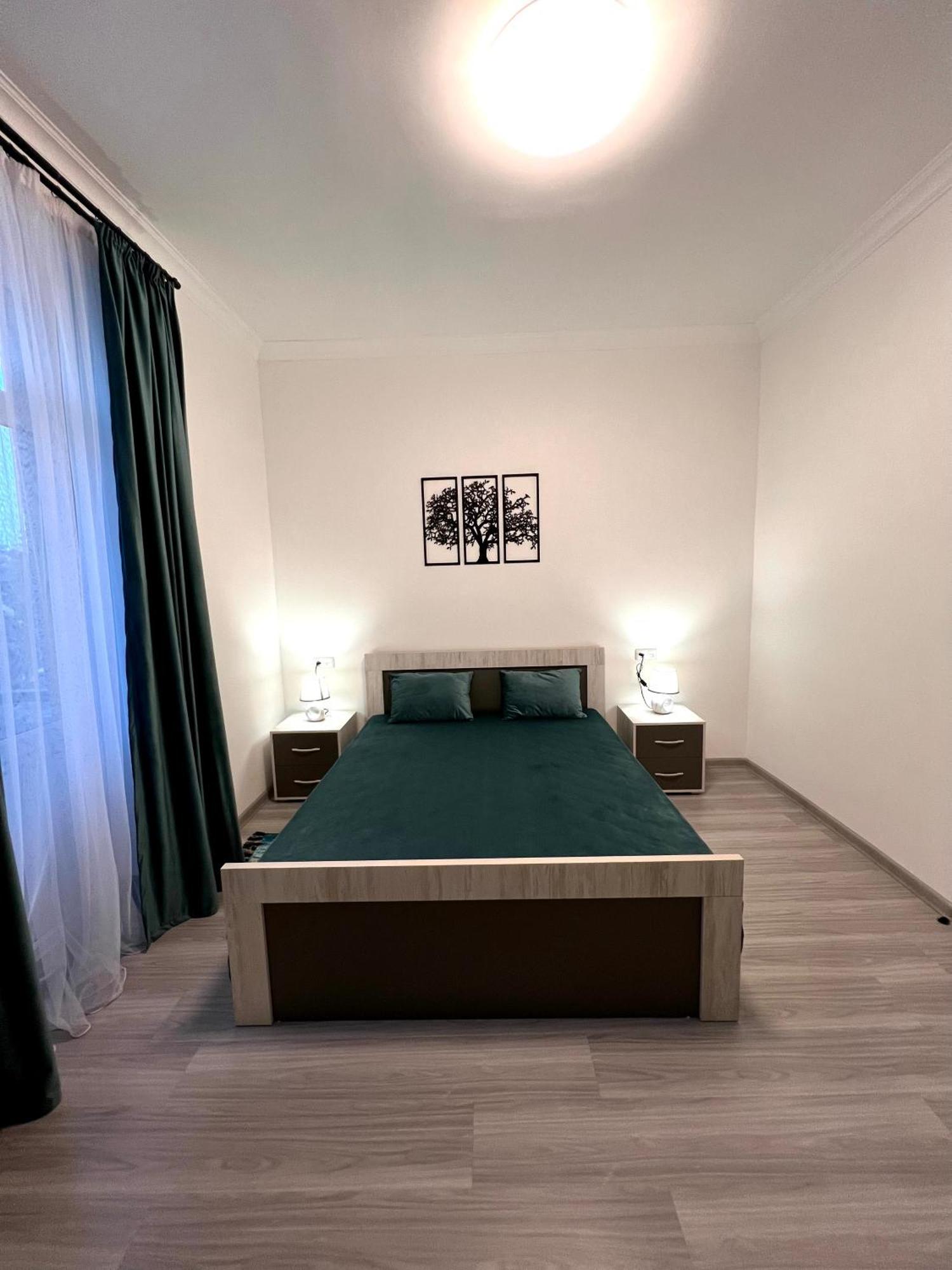 Luxe Apartment Komitas Erevan Exterior foto