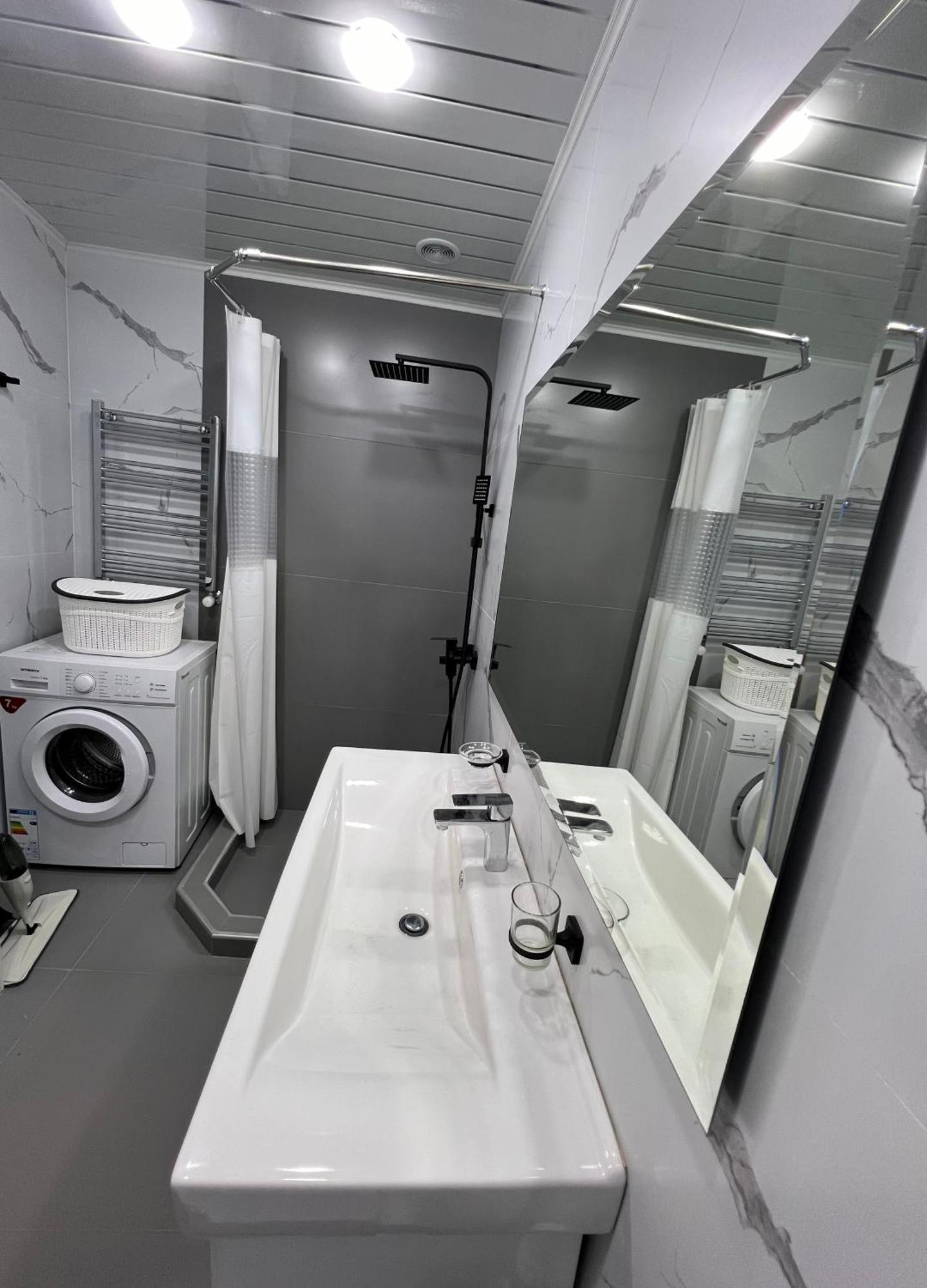 Luxe Apartment Komitas Erevan Exterior foto